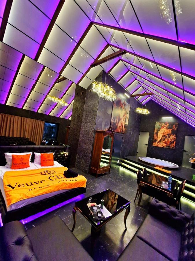 Hotel Ramka & Restaurant & Wine Bar Poznań Buitenkant foto