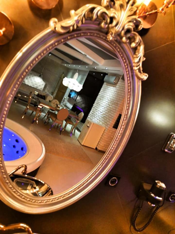 Hotel Ramka & Restaurant & Wine Bar Poznań Buitenkant foto